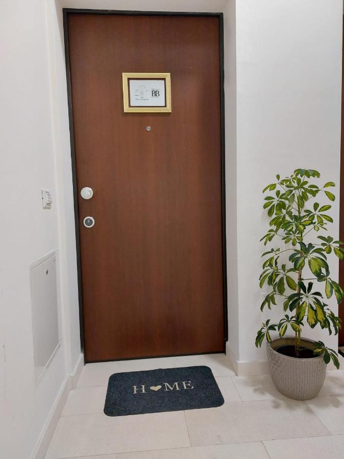 B&B Piazza Angioina LʼAquila Esterno foto