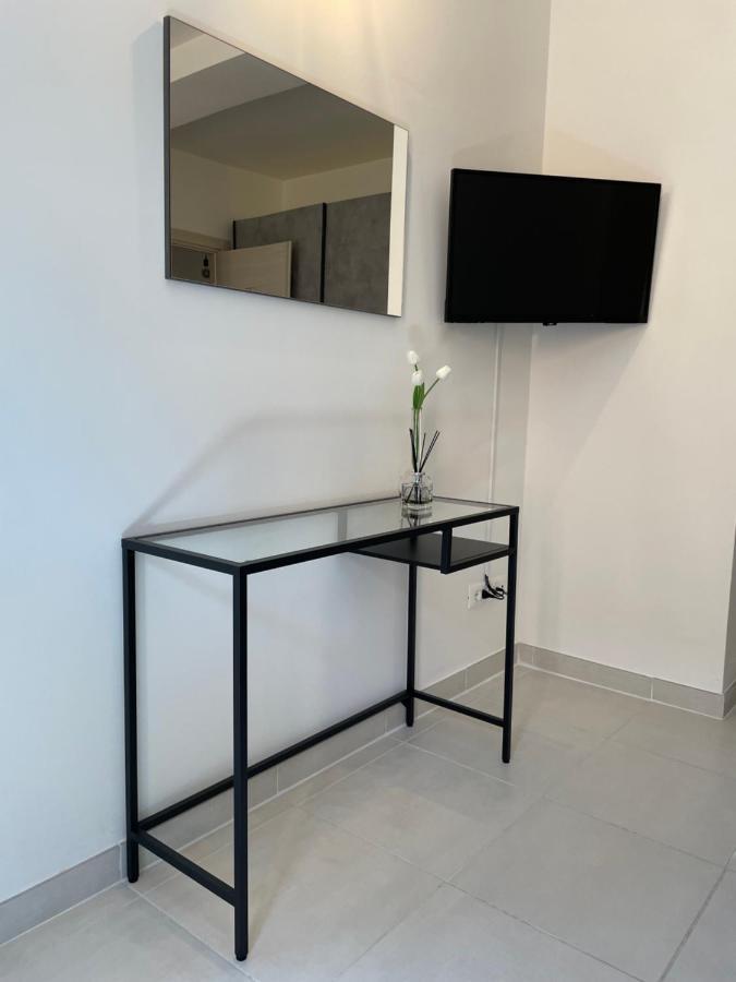 B&B Piazza Angioina LʼAquila Esterno foto