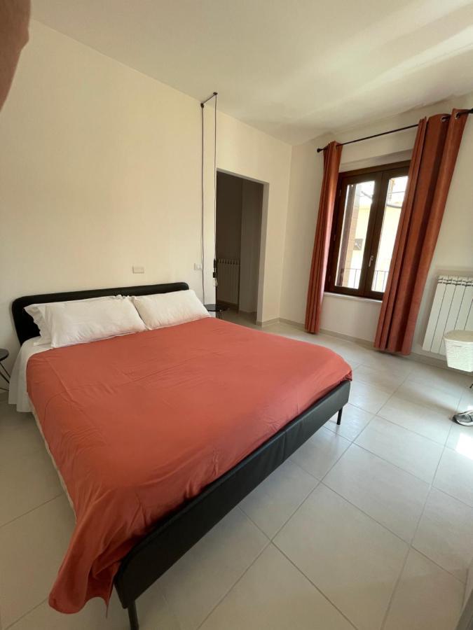 B&B Piazza Angioina LʼAquila Esterno foto
